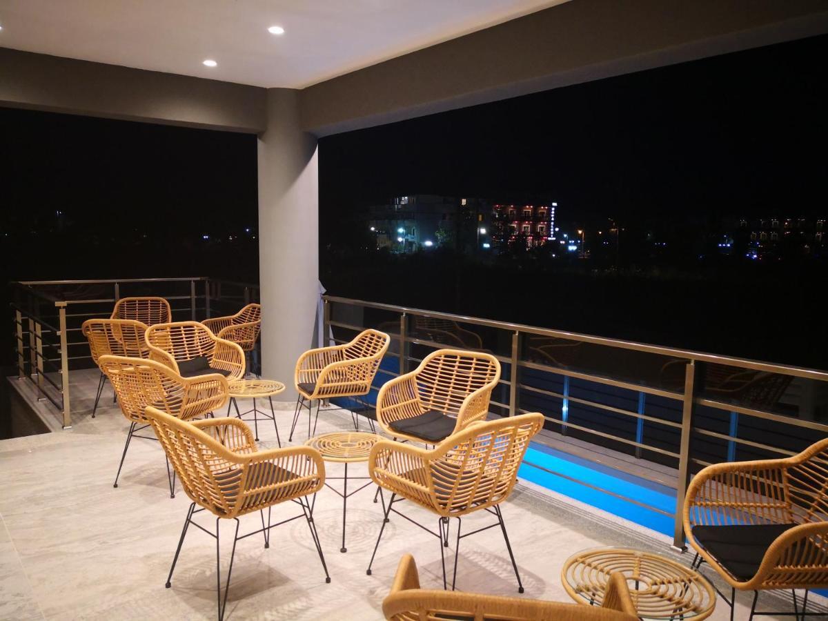 Peloton Inn Paralia Katerinis Exterior photo